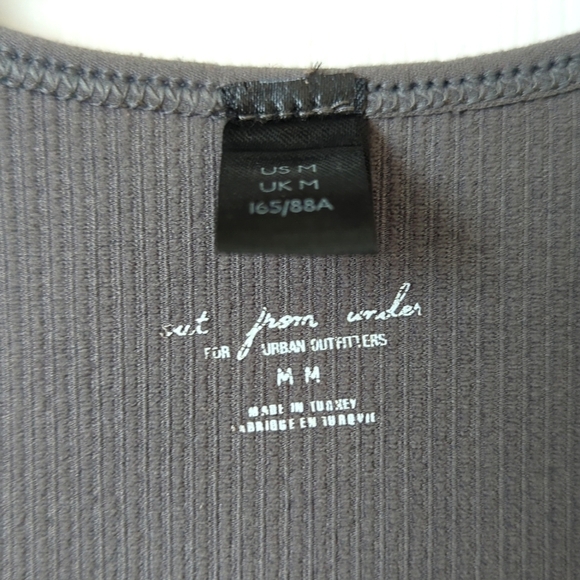 Out From Under Hailey Seamless Ribbed Knit Plunge V-neck Cropped Bra Top Gray M - Picture 4 of 9